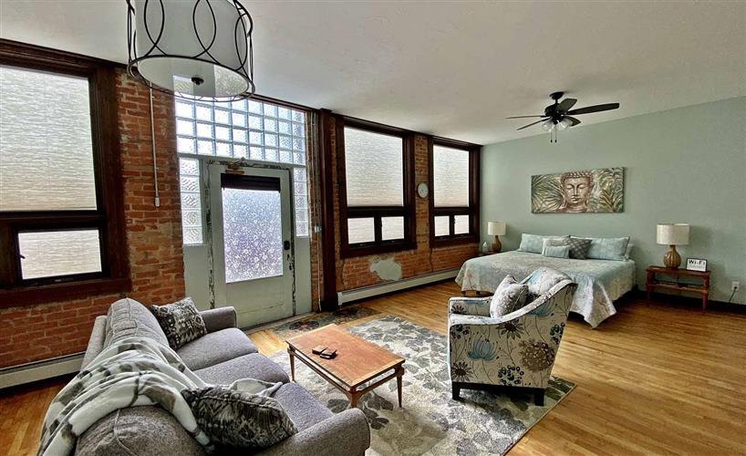 12th & Front Suites: 