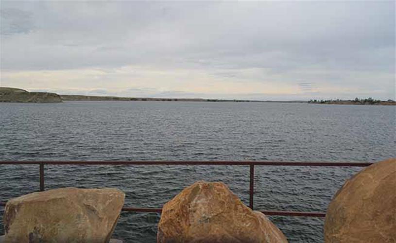 Fresno Reservoir Tailwater Fishing Access Site: walkway