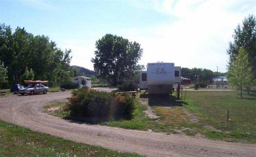 Canoe Launch Campground: campground