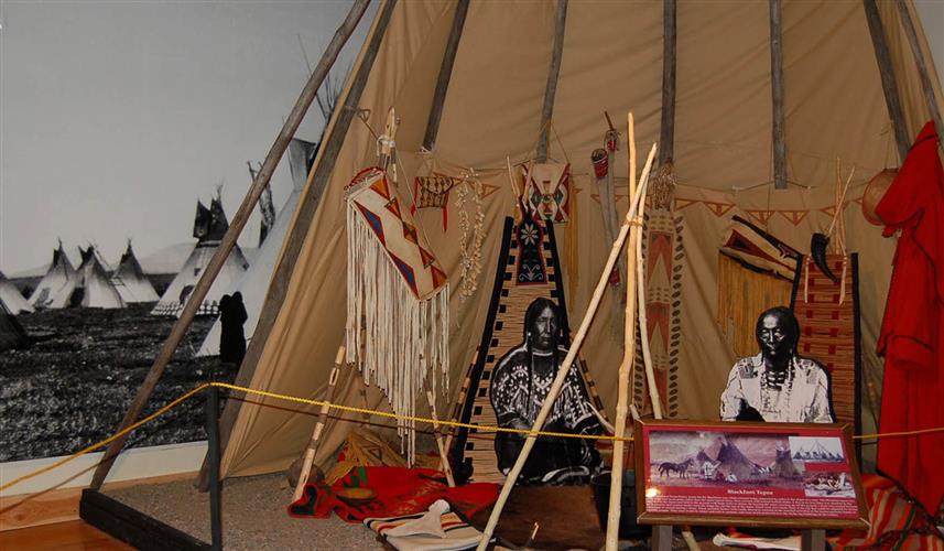 Old Fort Benton: Tipi display