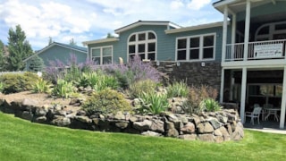 Canyon Meadows Retreat: 