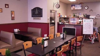 The Lunch Box: interior