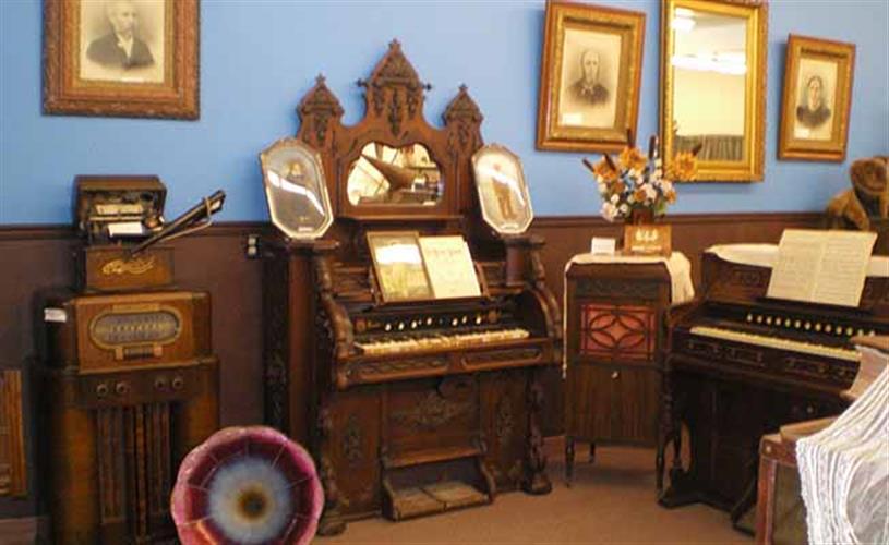 Central Montana Museum: music