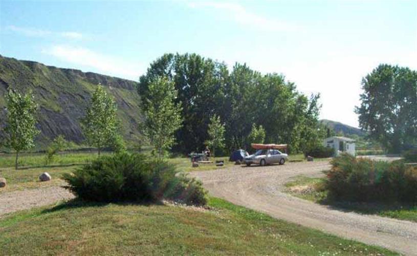 Canoe Launch Campground: campground