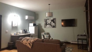 12th & Front Suites: 