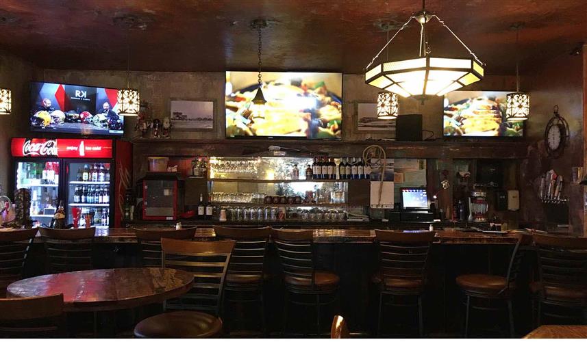 Dupuyer's Buffalo Joe's Eatery & Saloon: 