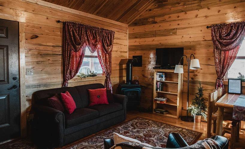 Belt Creek Cabin: 