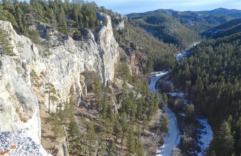 Aaniiih Nakoda Tours: 