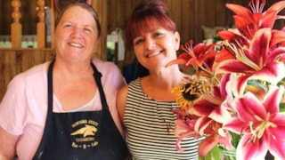 Family Affair Restaurant: Carla and Linda