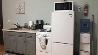 12th & Front Suites: 