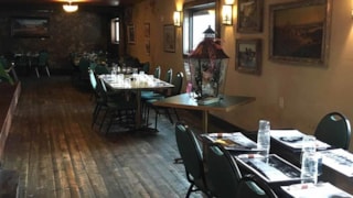 Dupuyer's Buffalo Joe's Eatery & Saloon: 