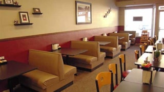 The Lunch Box: interior